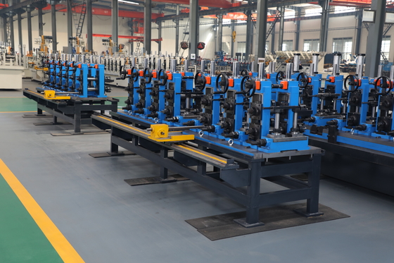 Máy cán ống Galvanzied, Máy phay ống liền mạch An toàn
