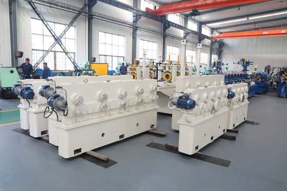 Máy cuộn ống 12?? 76mm cho các ứng dụng sản xuất ống đồ nội thất và ống lõi